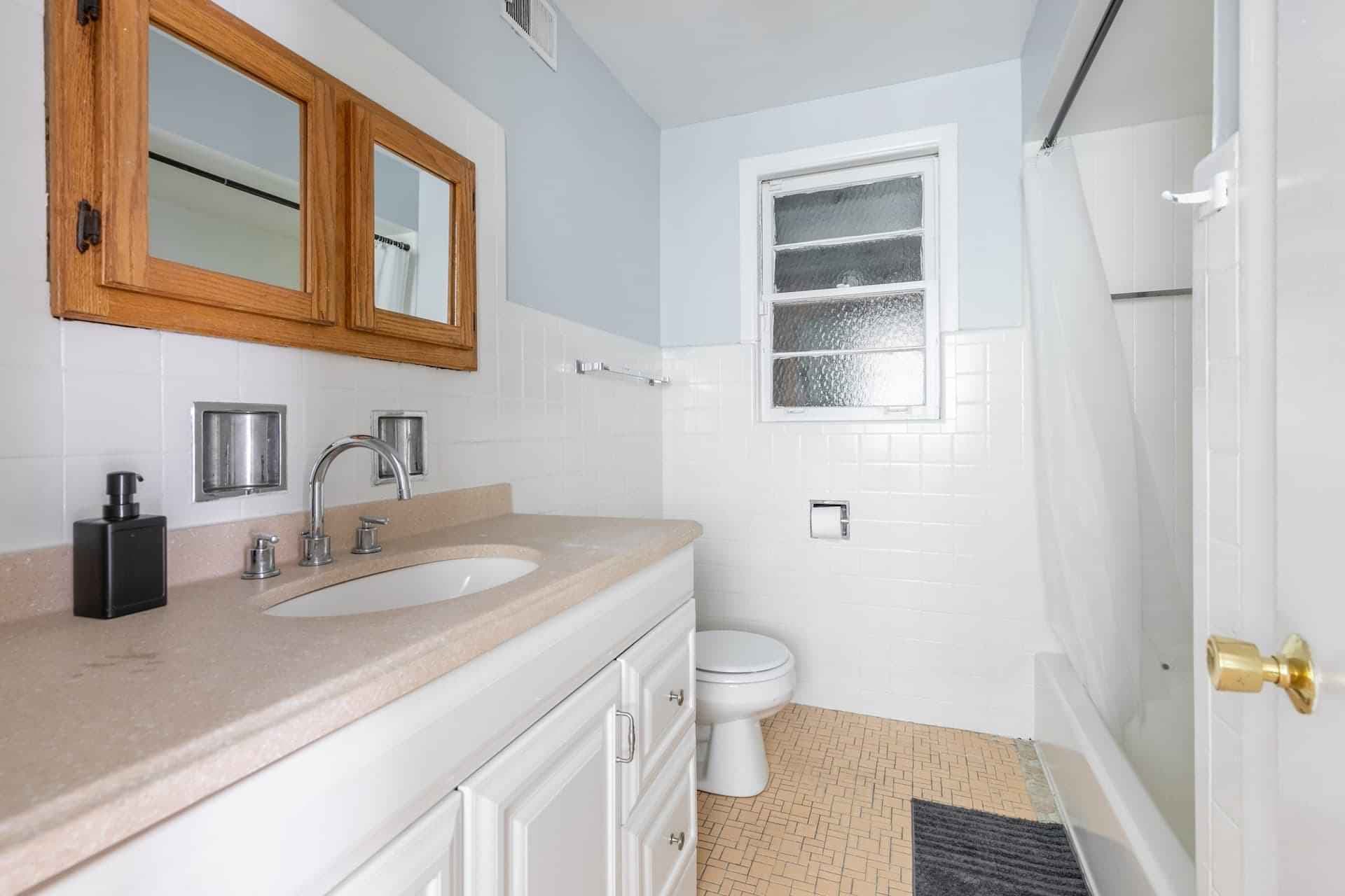 #1242C : Noble Square - Image 14