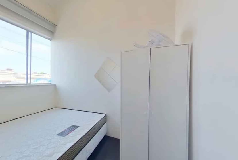 Room 5 (STD) - Image 3