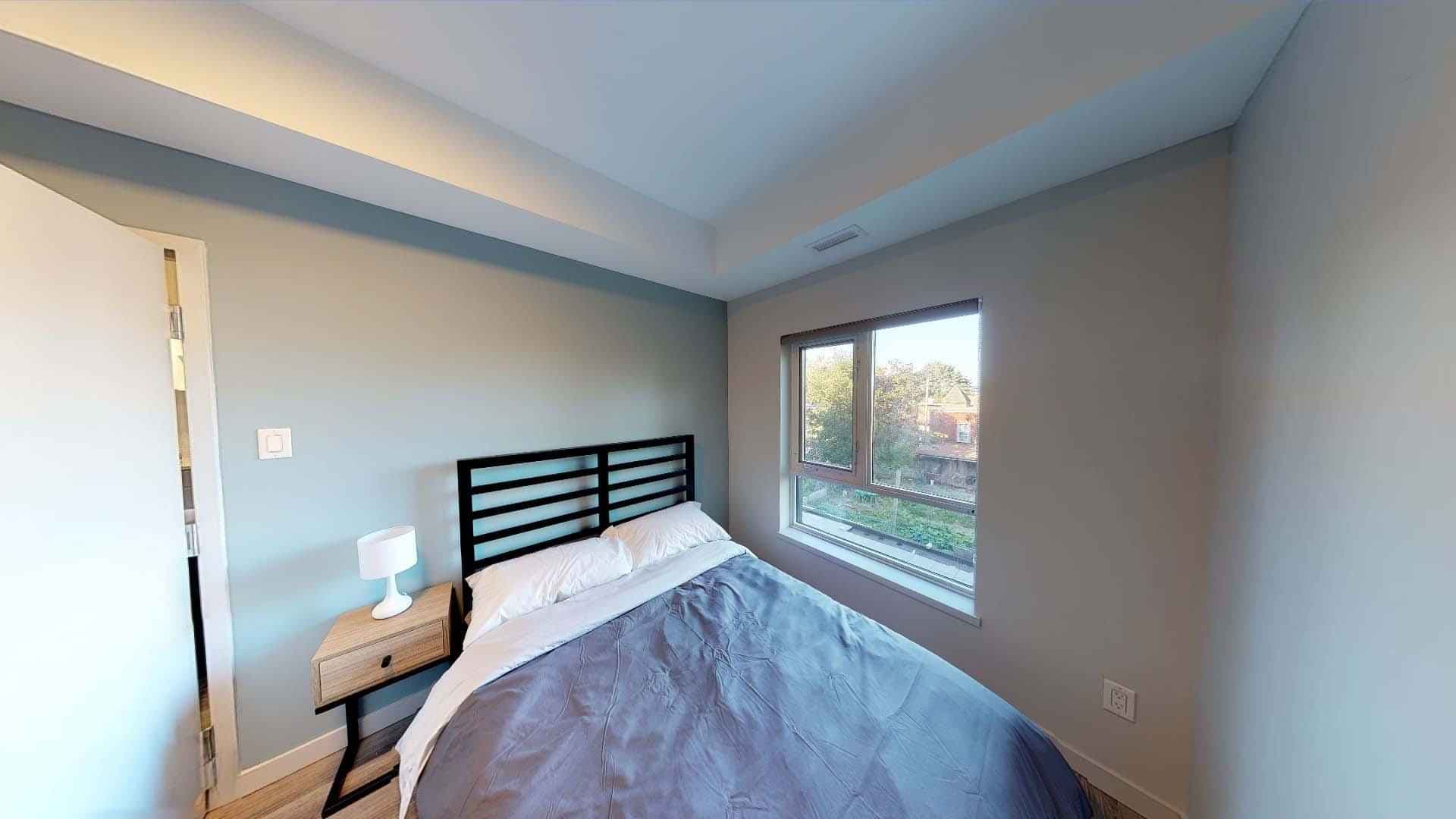 2 Bed 2 Bath - Image 4