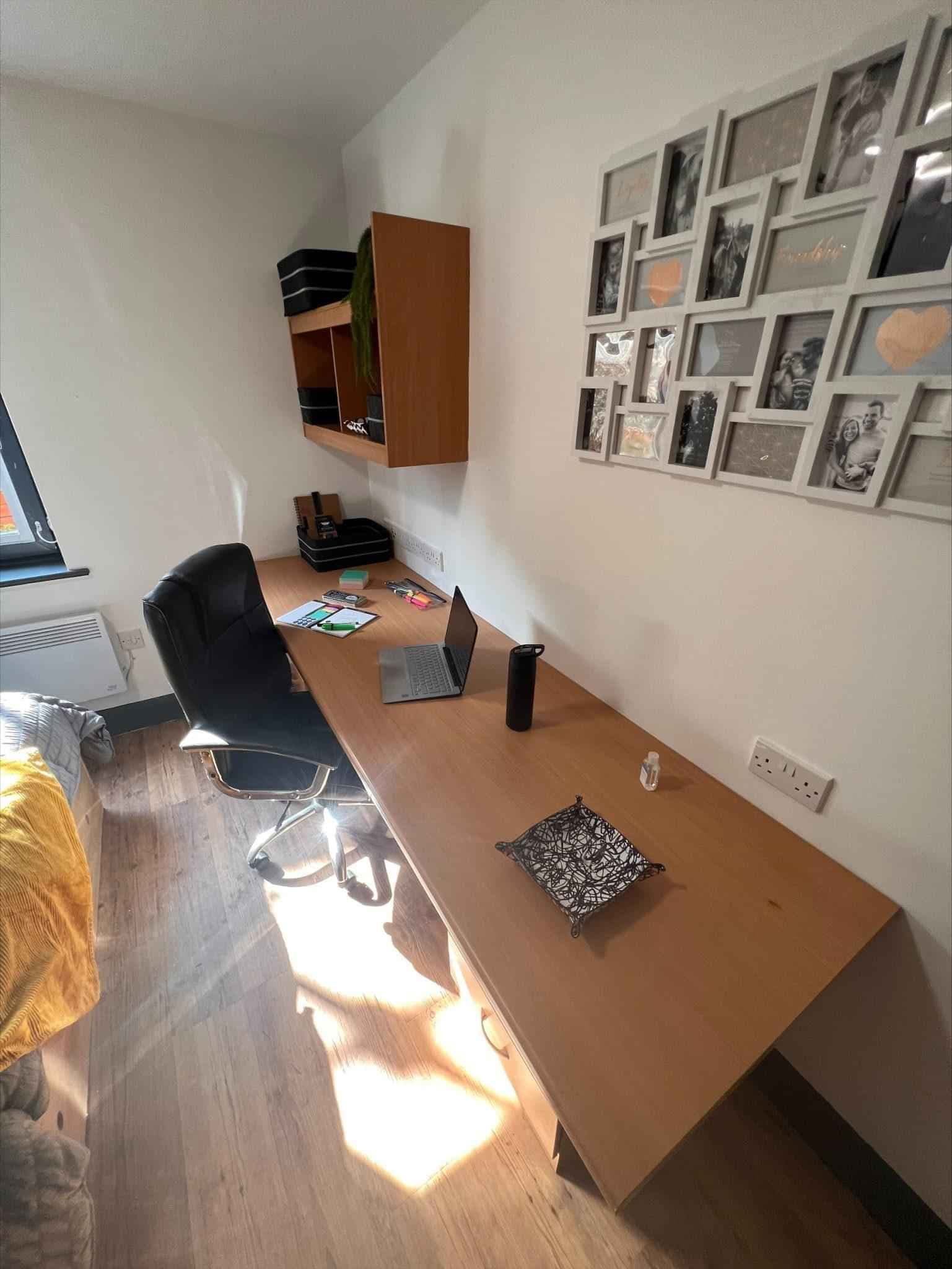 Deluxe En-suite First Floor - Image 8