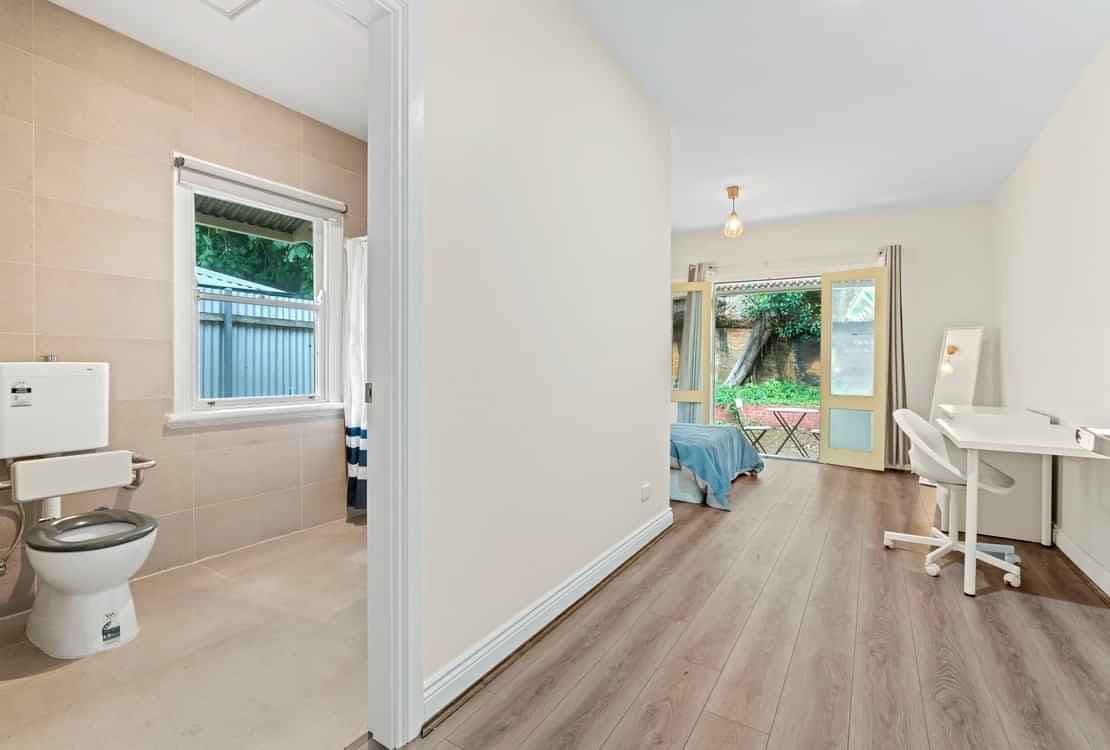 Room 3 Bed 1 (Twin room)  - Image 15