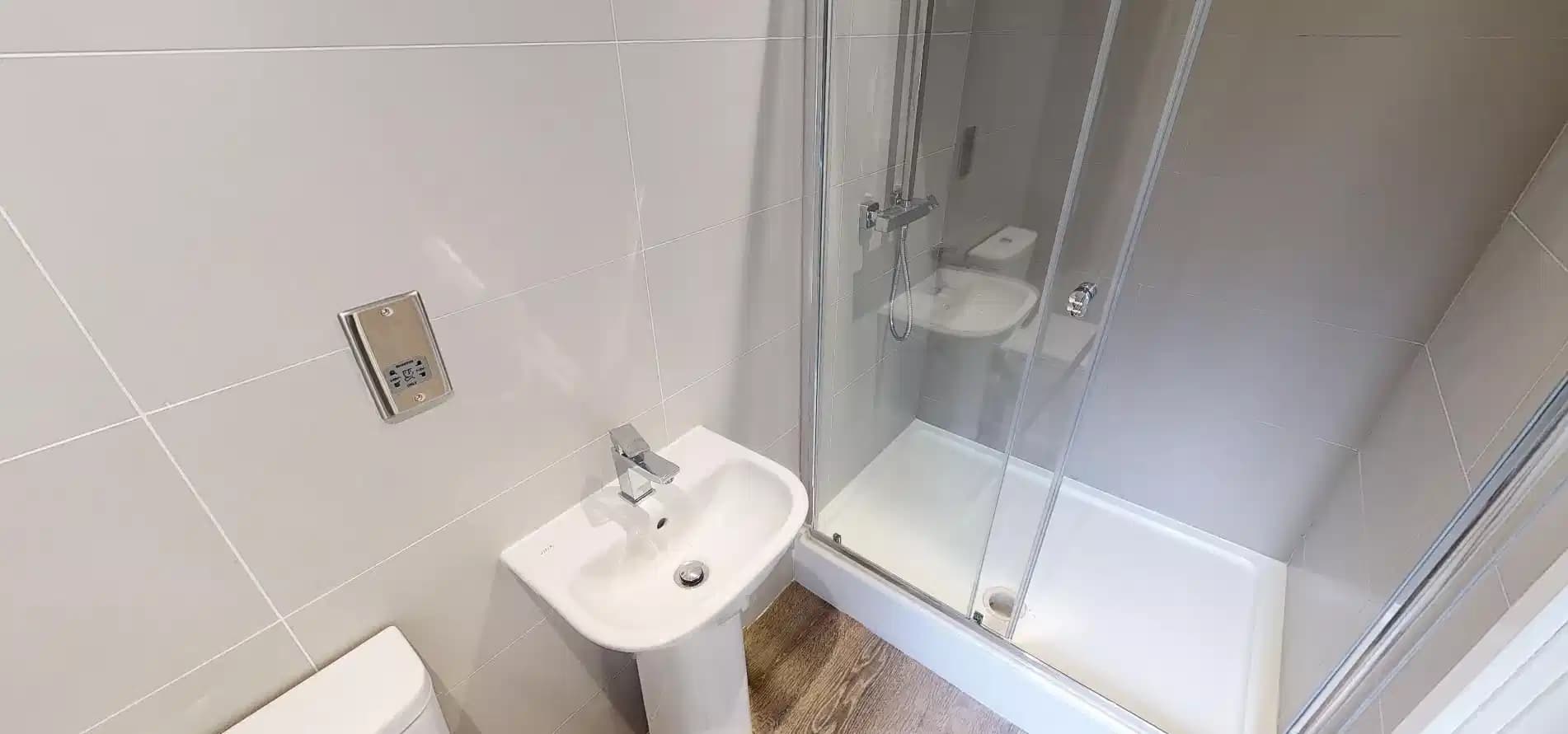 Large Premier Studios - Image 5