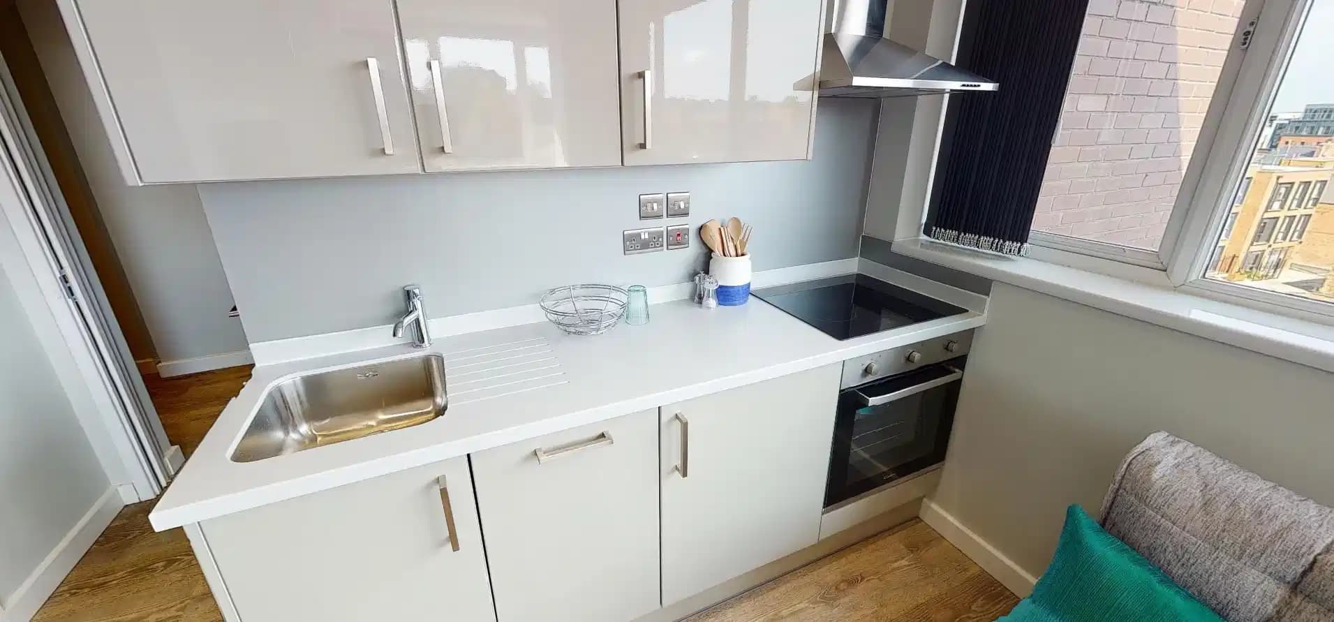 Standard (Corner View) - Image 2