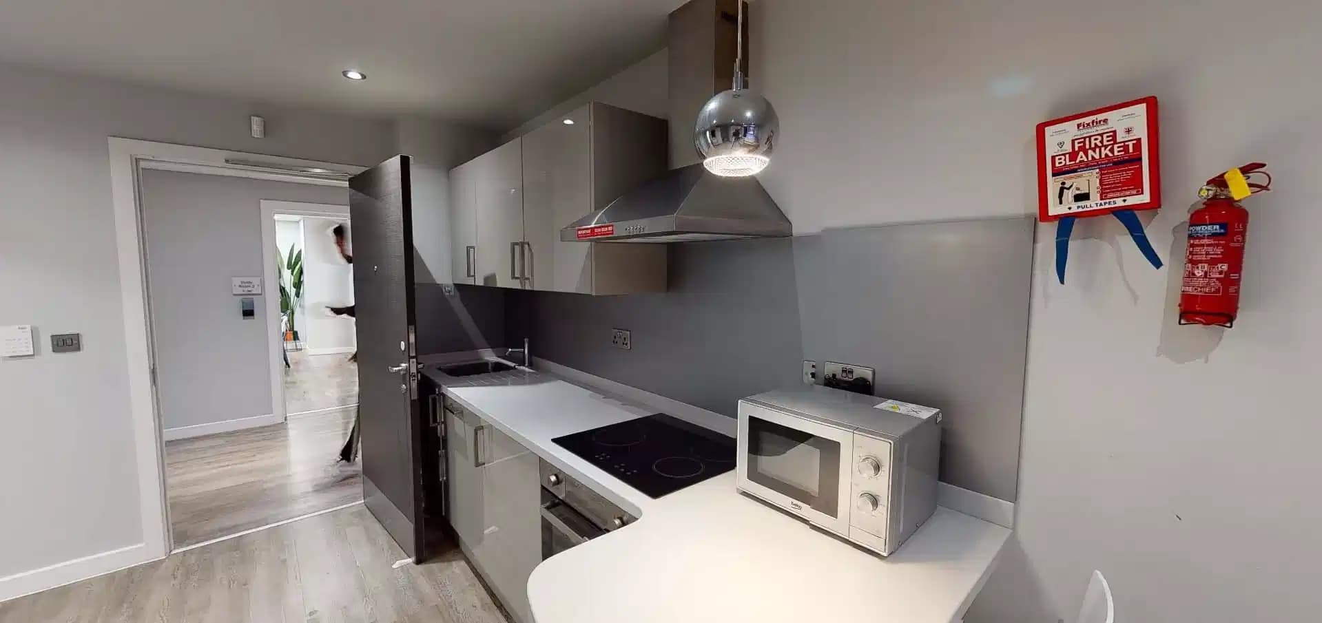 Large Premier Studios  - Image 1