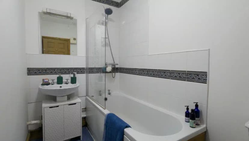 Standard Apartment - Image 4