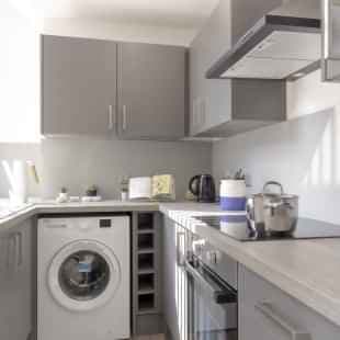 Deluxe Recently Refubished - Image 11