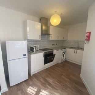 Deluxe Recently Refubished - Image 6