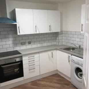 Deluxe Recently Refubished - Image 10