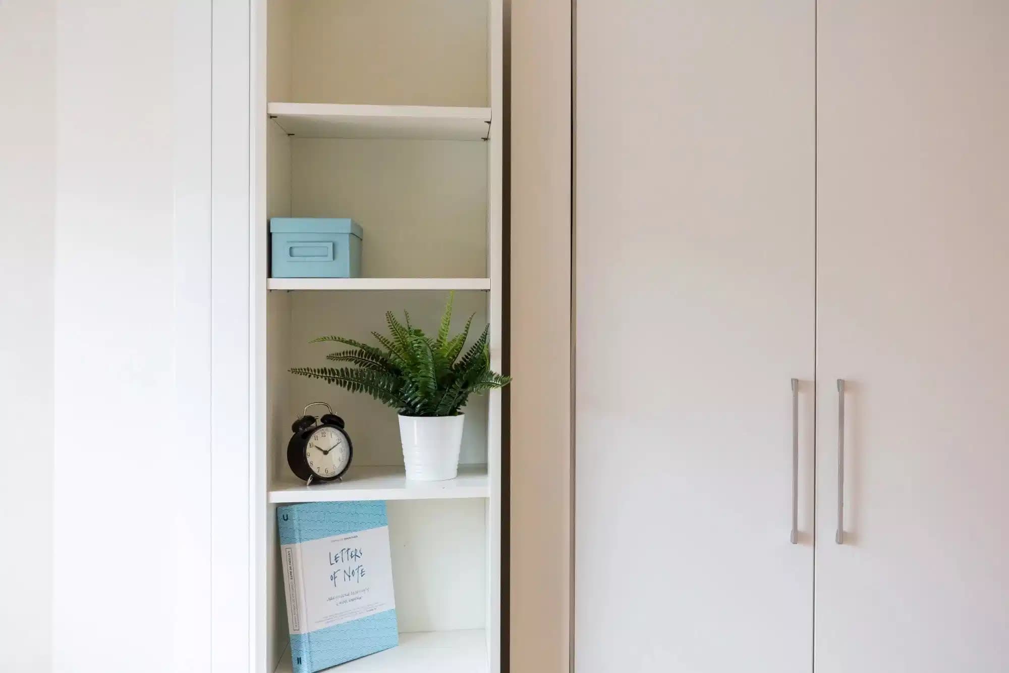 2 Bedroom Apartment Shared Mid Level City View - Image 4