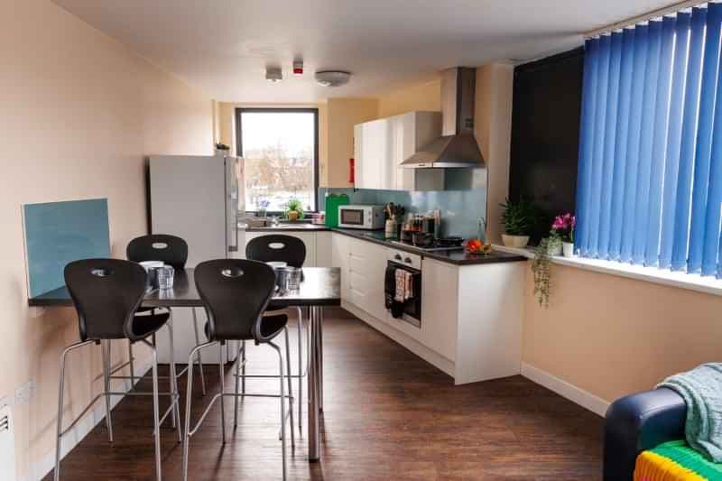 Single En-Suite - Image 5