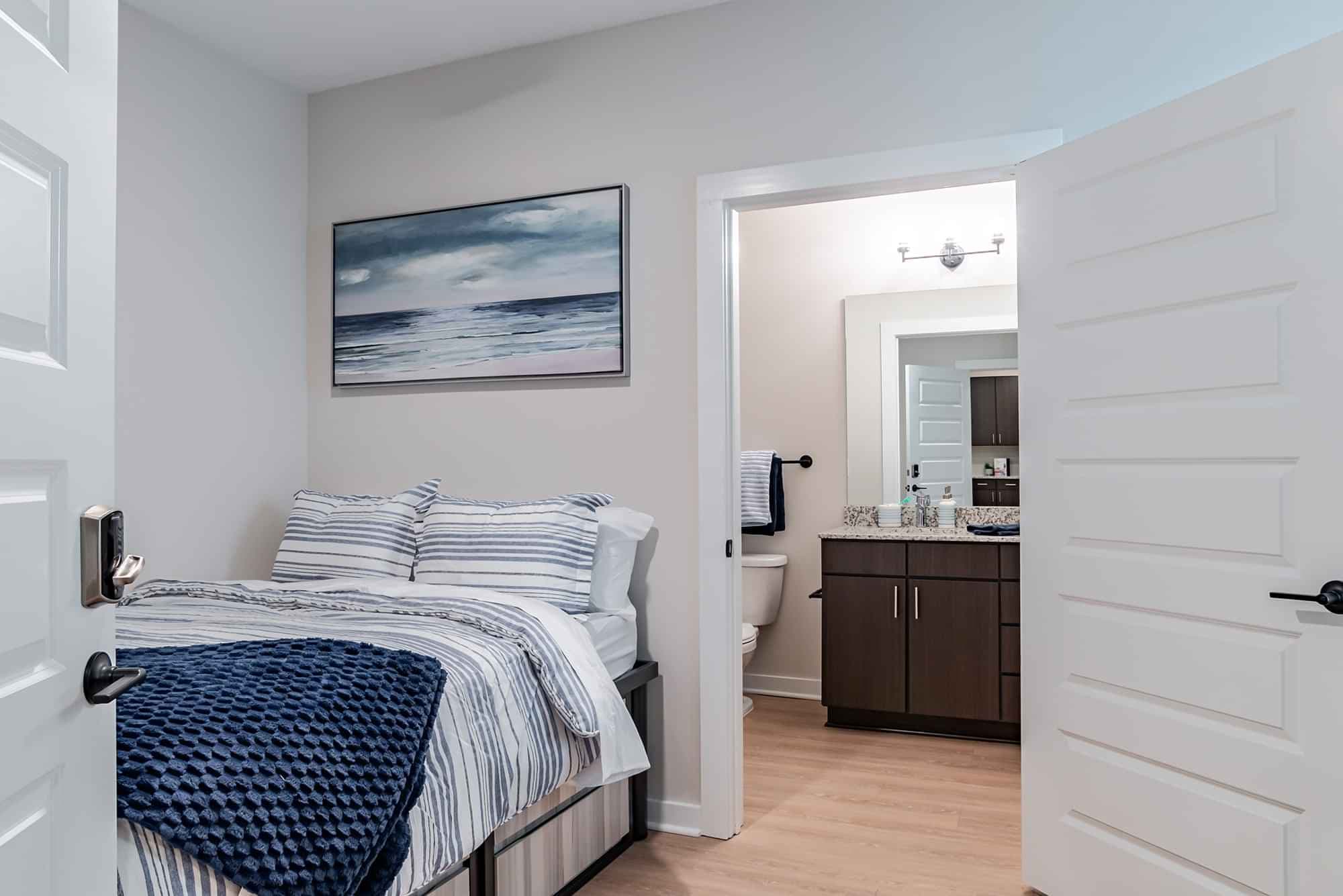 Private Room - E2 (5 Bed - 5 Bath) - Image 8