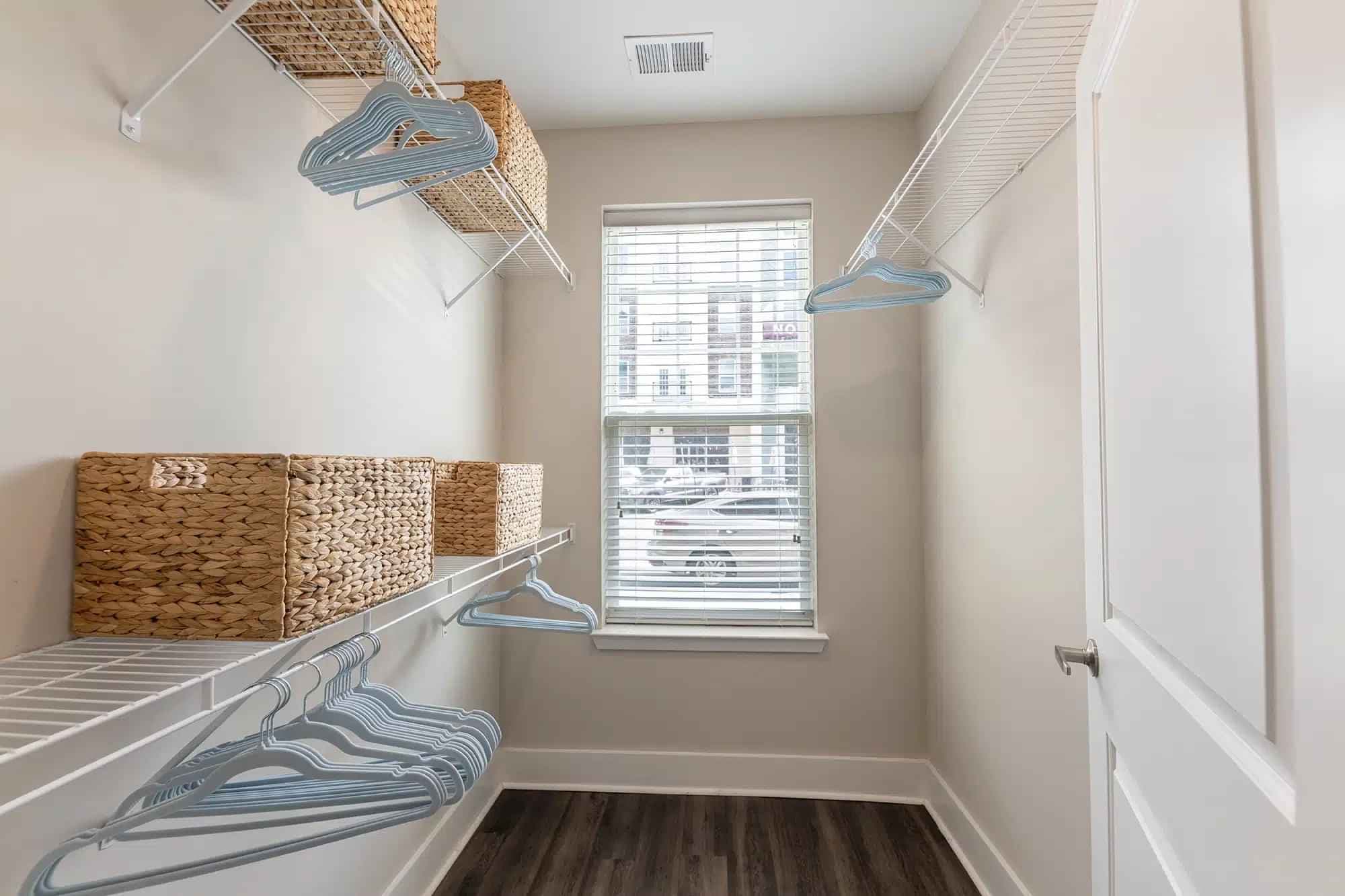 Private Room - D1NB (4 Bed - 4 Bath) - Image 8