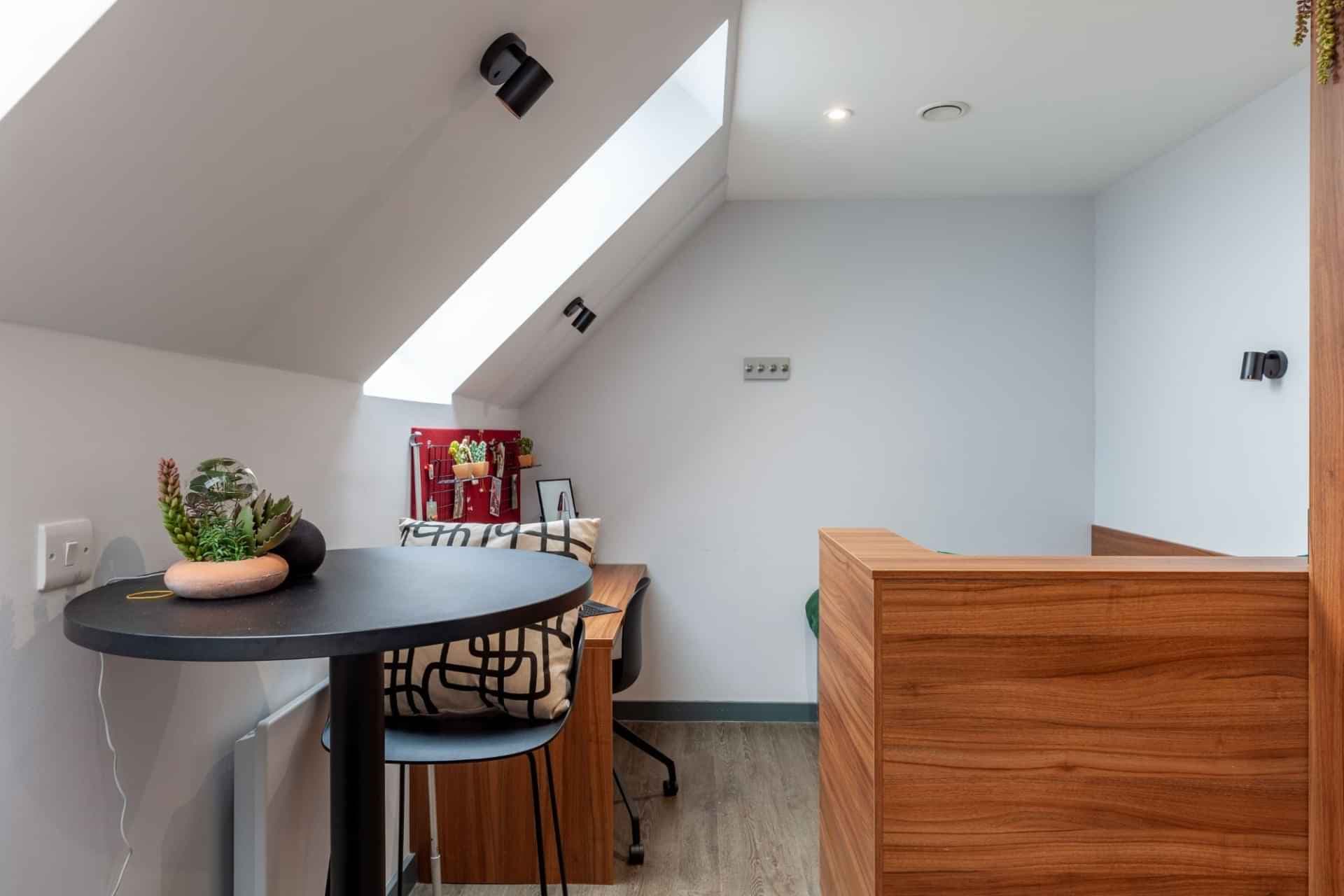 Classic Studio Ground & 1st Floor - Image 7