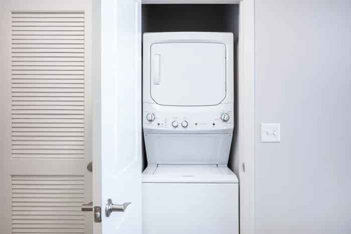 S2 (Studio) - Image 11