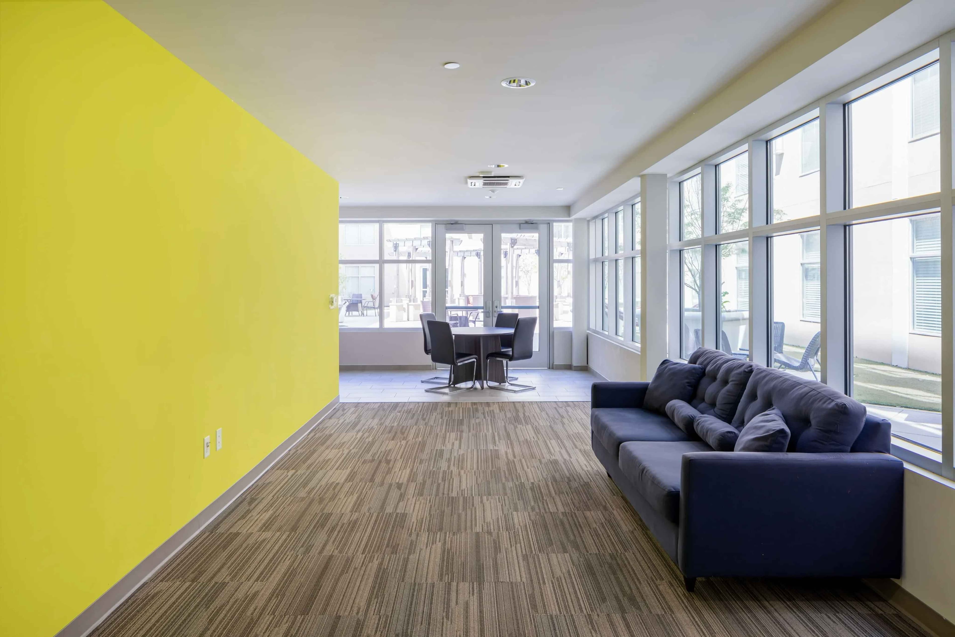 B2 (2 Bed 2 Bath) - Image 2