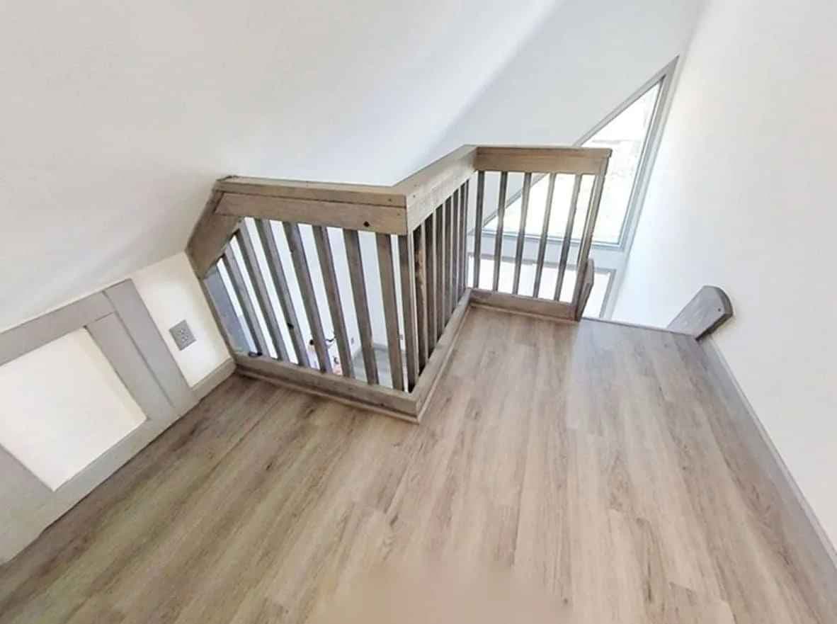 Loft Renovated - The Hideaway (1 Bed 1 Bath) - Image 5