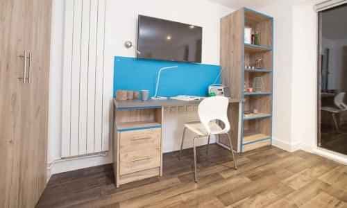 Superior Studio (Access) - Image 3