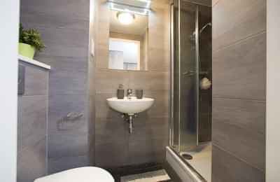 Premium Plus Studio  - Image 7