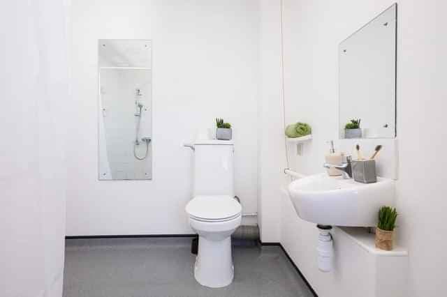 Premium Range 1 Accessible Ensuite - Image 2