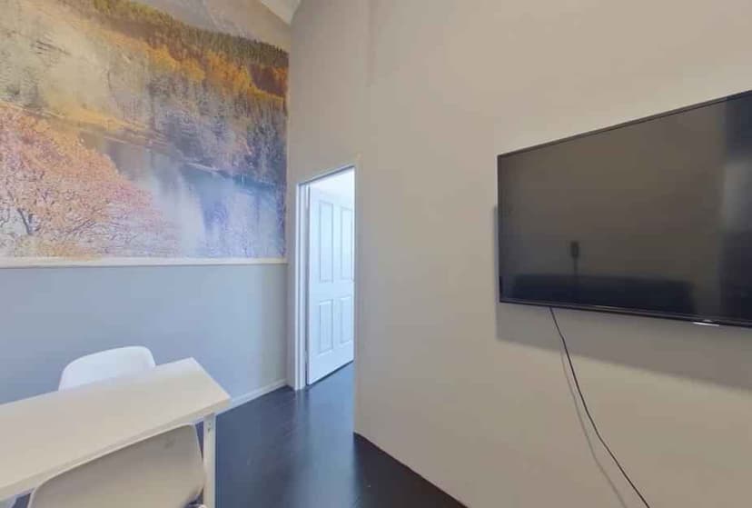 Room 1 - Image 9