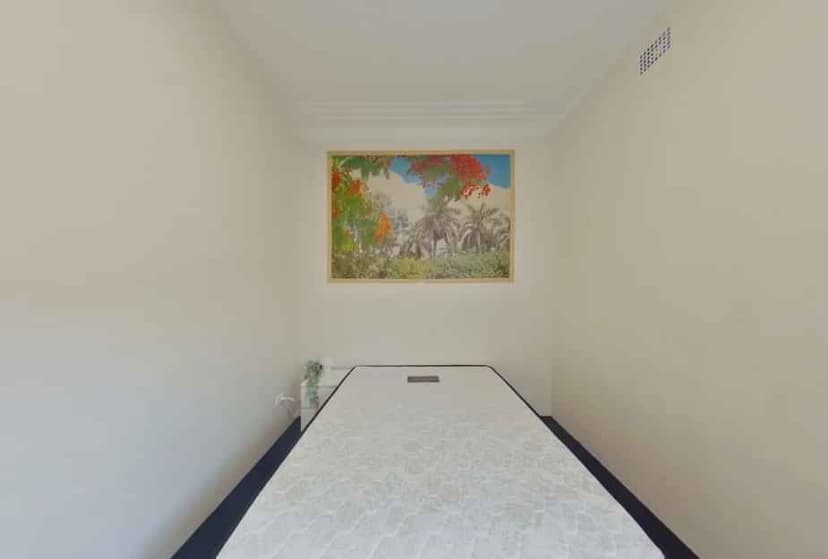 Room 1 - Image 1