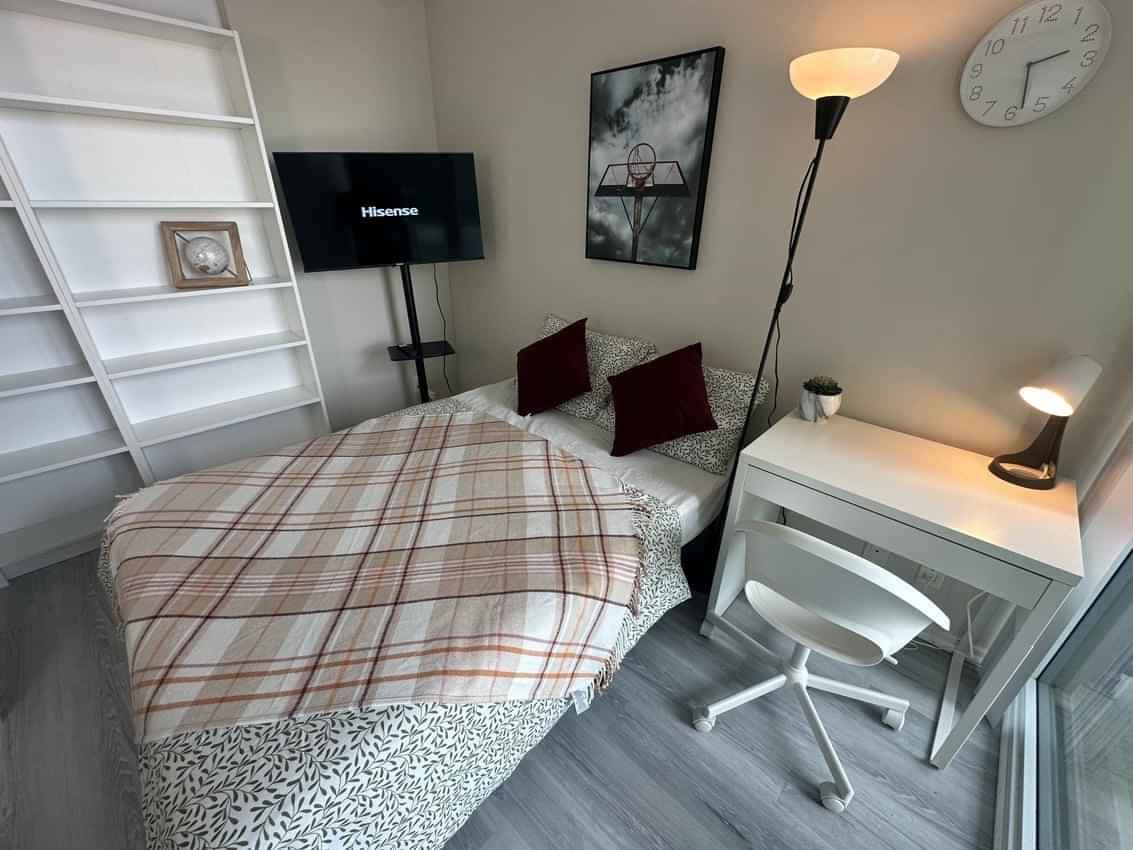 Flex Room  (3 Bed 1 Bath) - Image 1