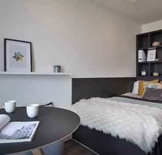 Silver Studio - Image 7