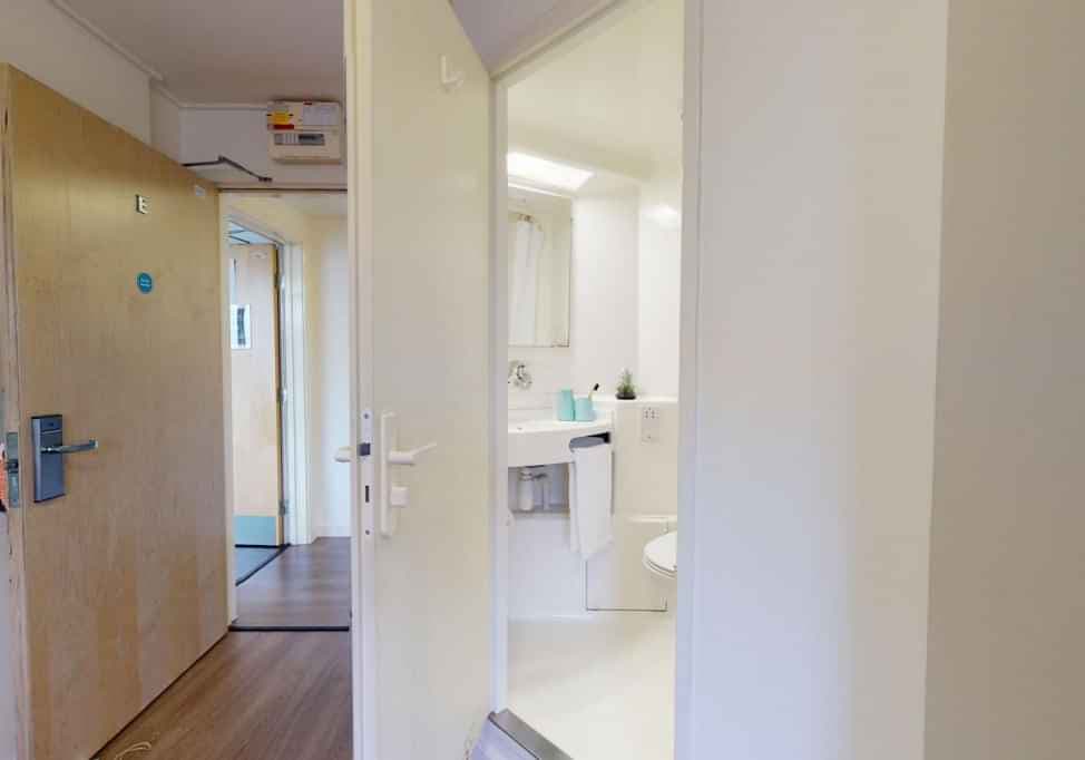  Bronze En Suite - Image 8