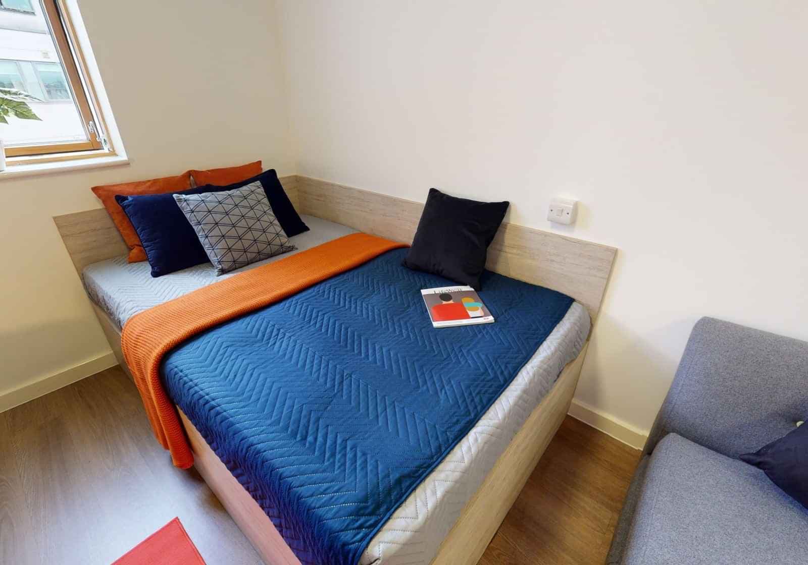 Bronze Studio Plus - Image 8