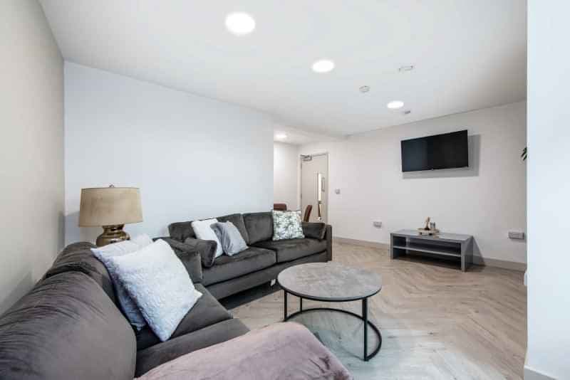 4 Bed Cluster Apartment - Image 10