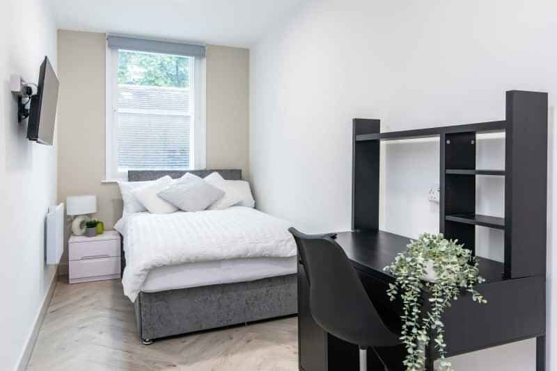 5 Bed Cluster Apartment - Image 1