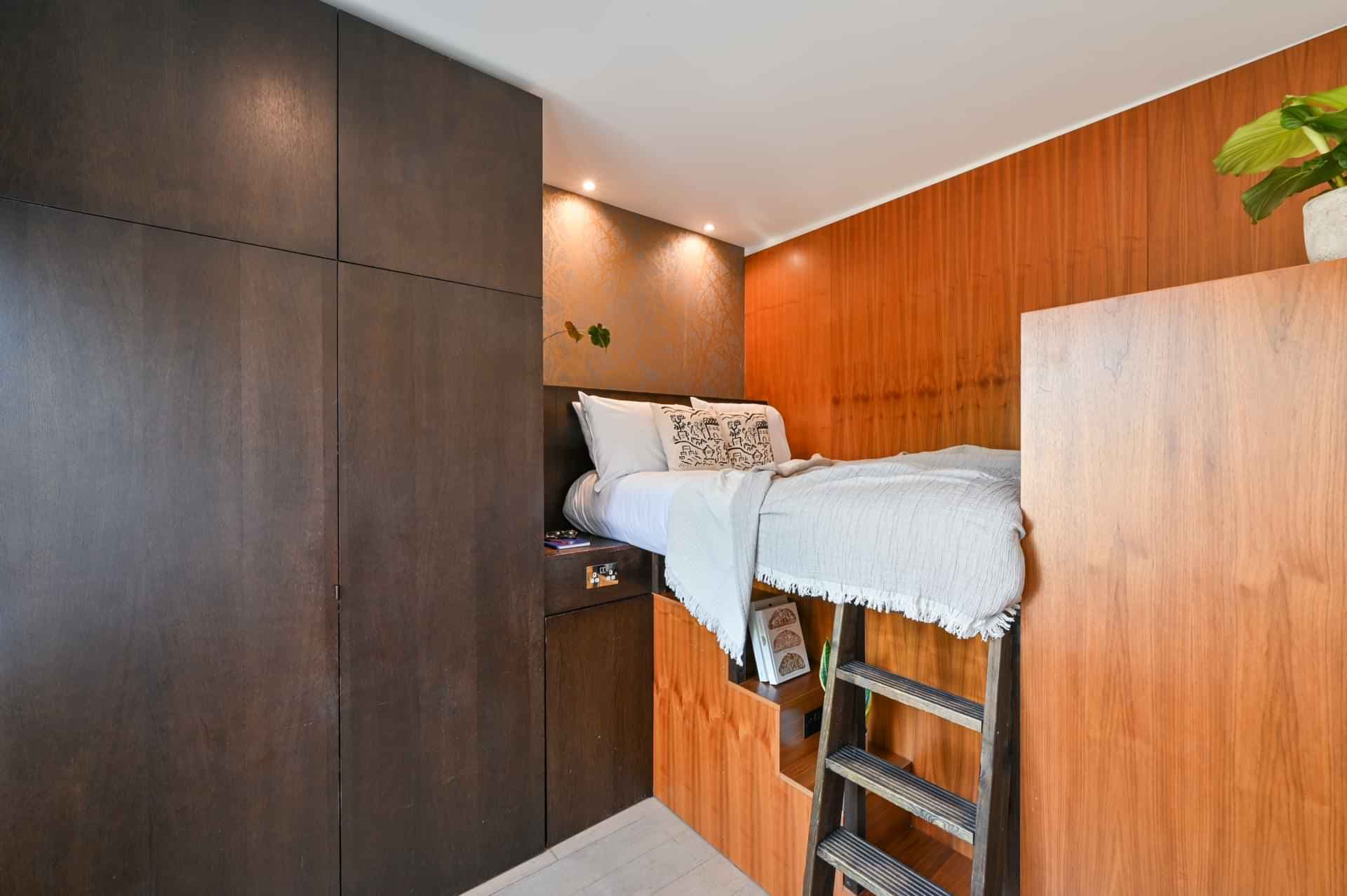 Standard Studio - Image 1