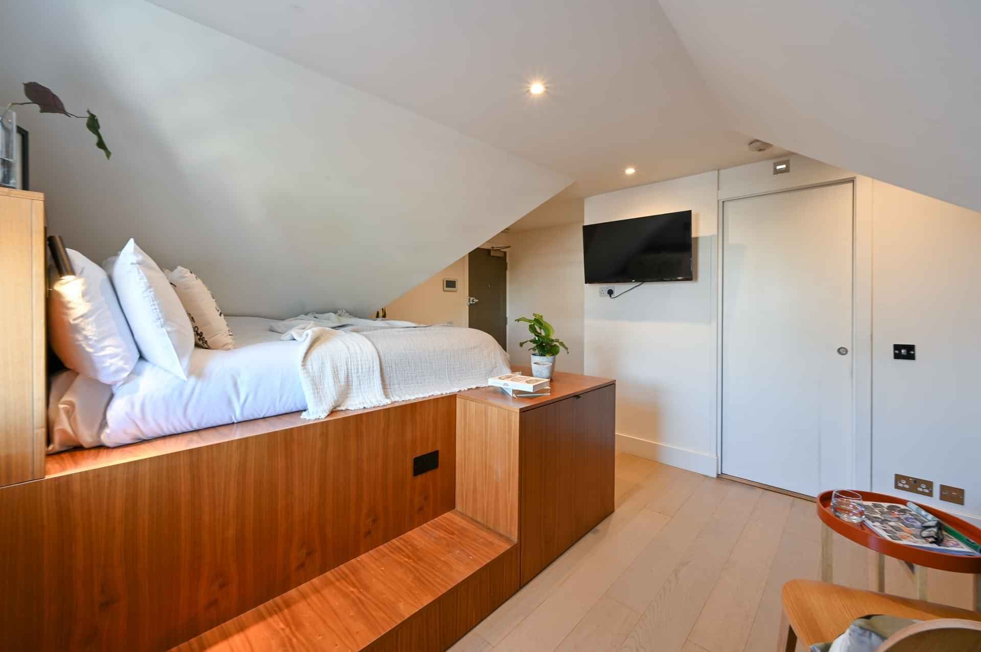 Standard En-Suite - Image 10