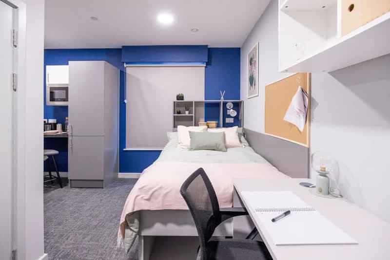 Standard Studio - Image 1