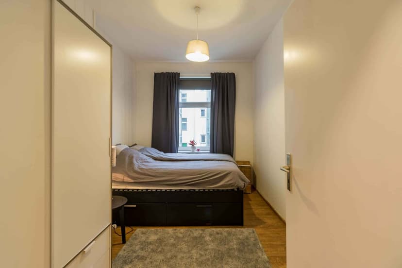 Room 1 - Image 2