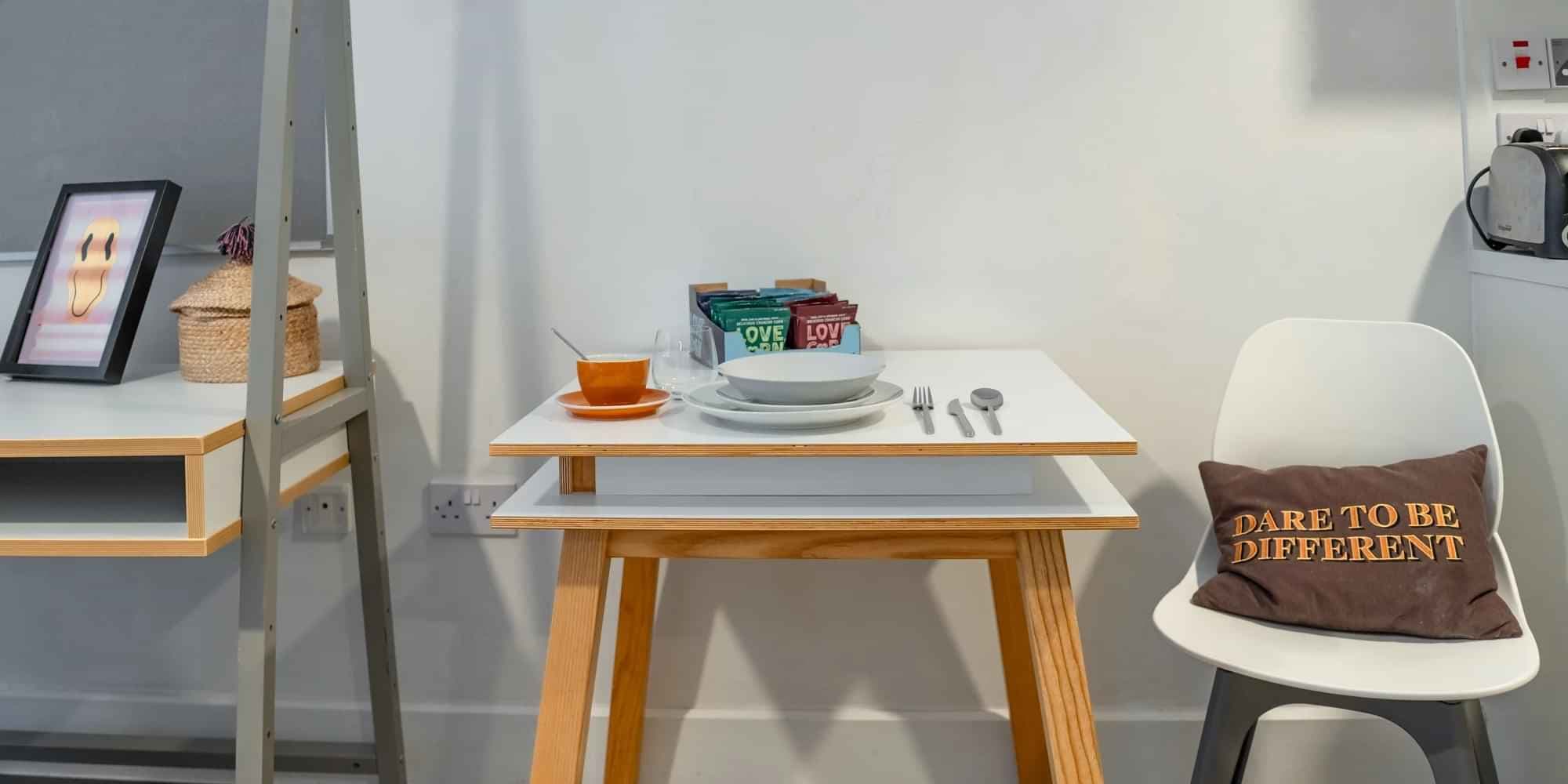 Gold Studio Lower - Image 4