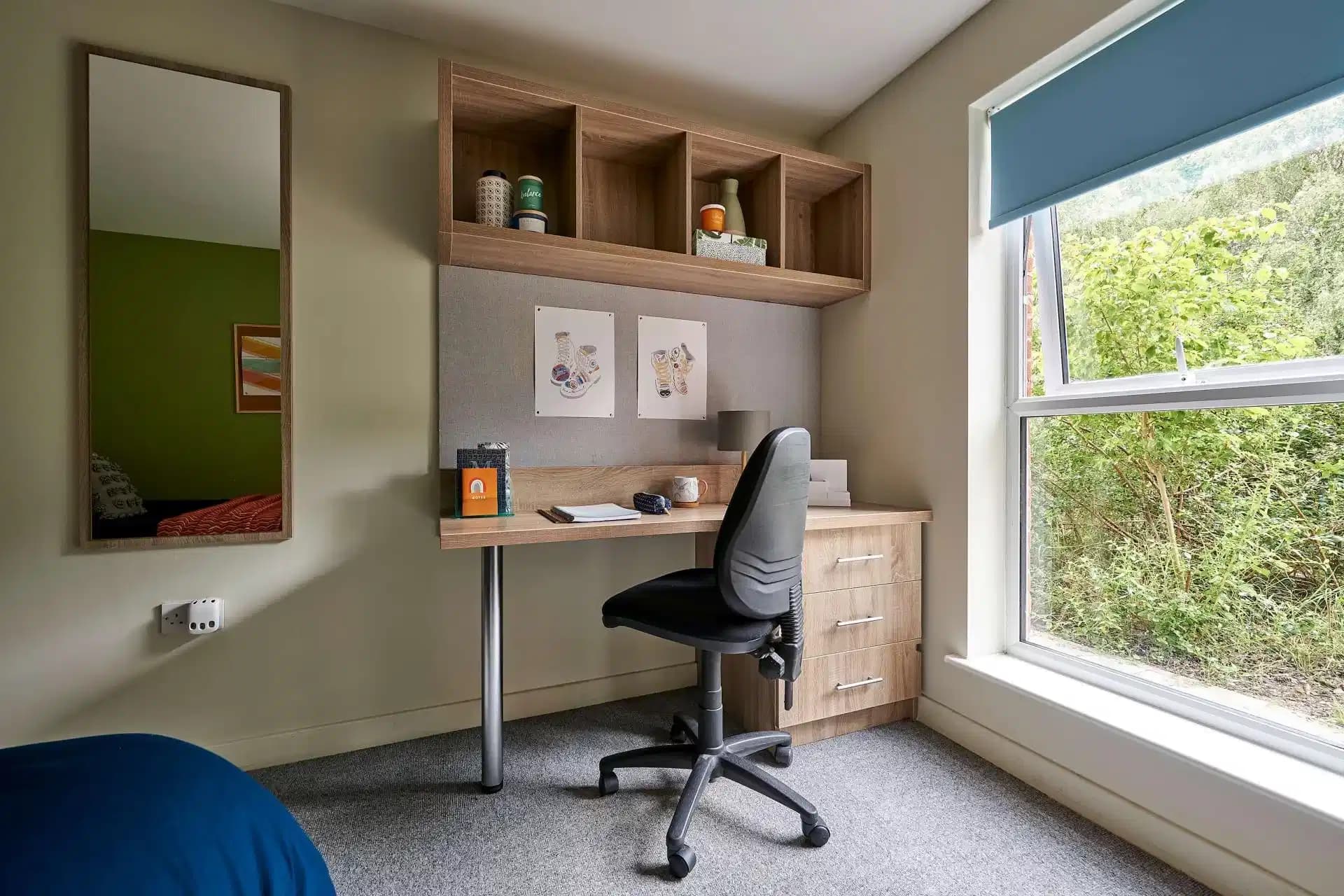 Standard Ensuite 6 Bed - Image 3