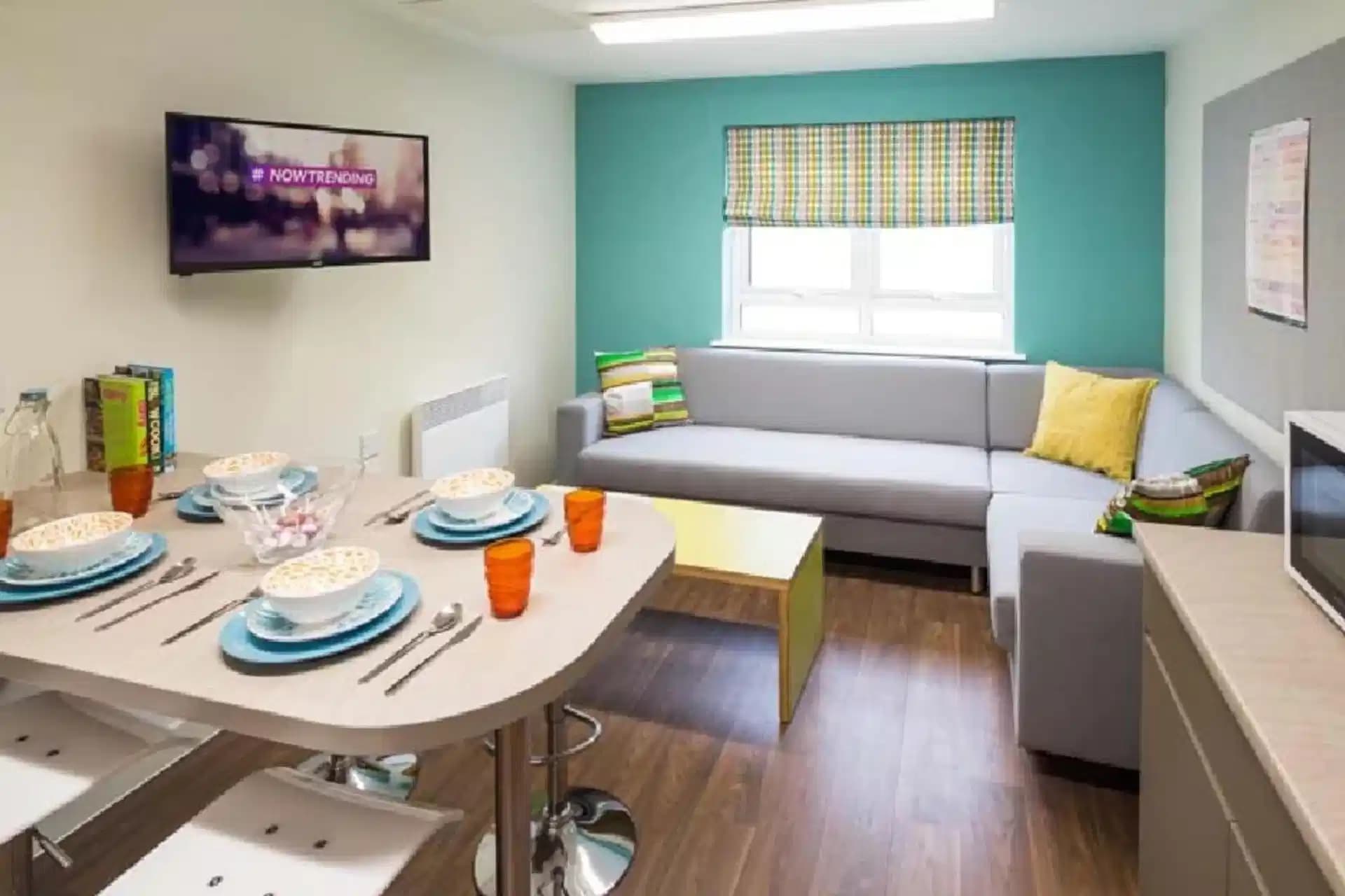 Superior Ensuite 2 Bed - Image 7