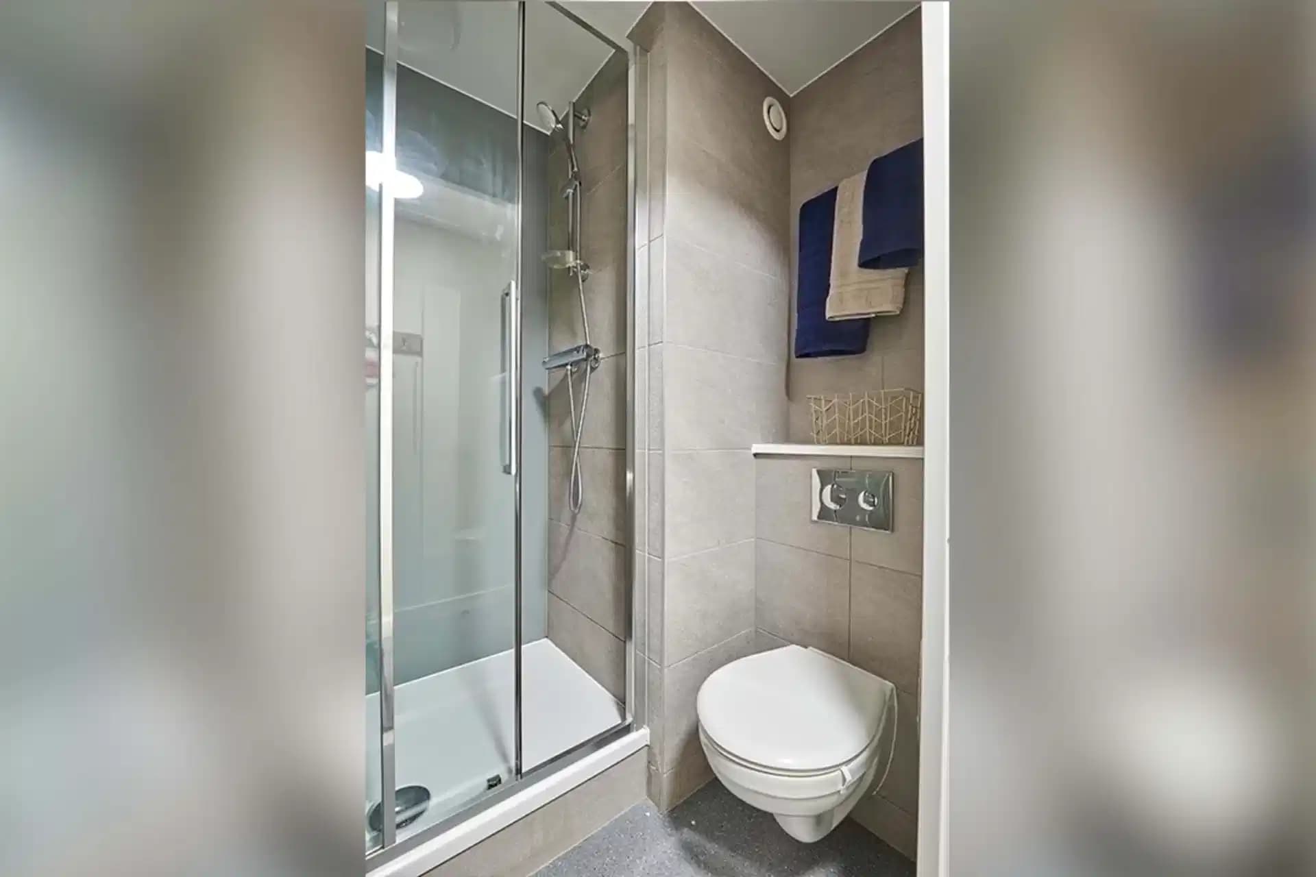 Standard Ensuite 5 Bed - Image 2