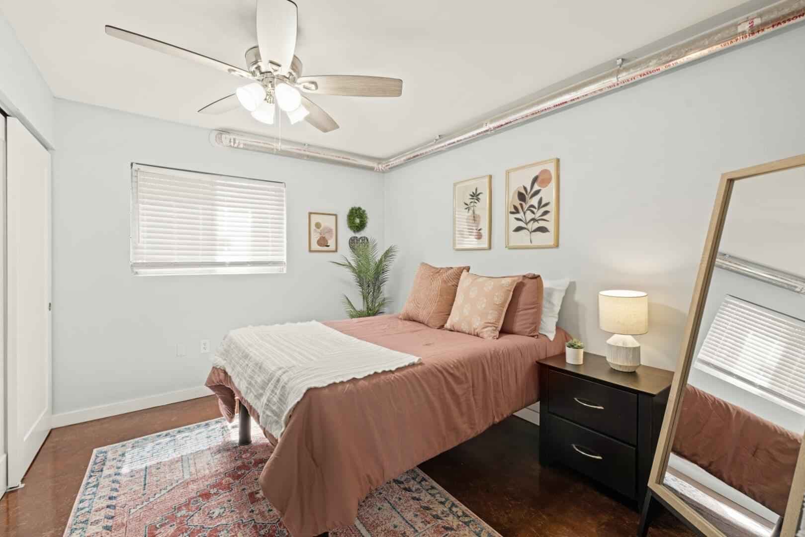 1 Bedroom Cityside - Image 7