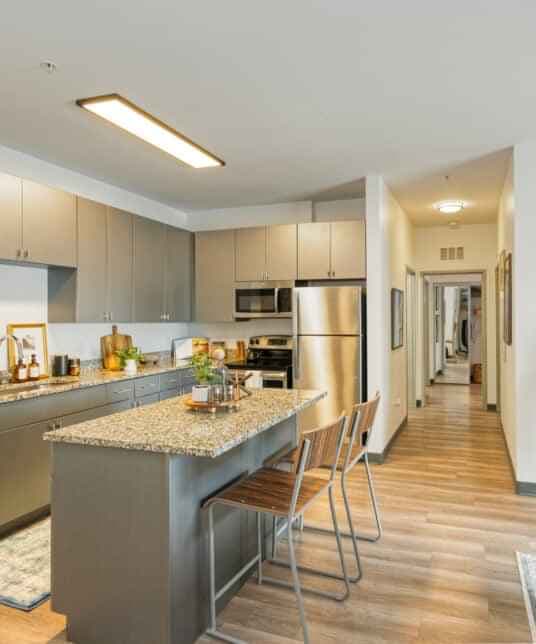 4 Bed 2 Bath - Image 2