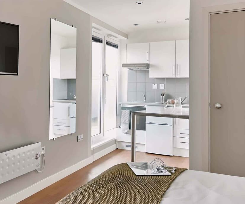 Penthouse Ultra - Image 9