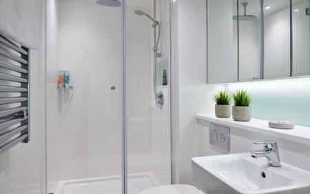 Alagiah Studio (Duplex open plan apartment) - Image 2