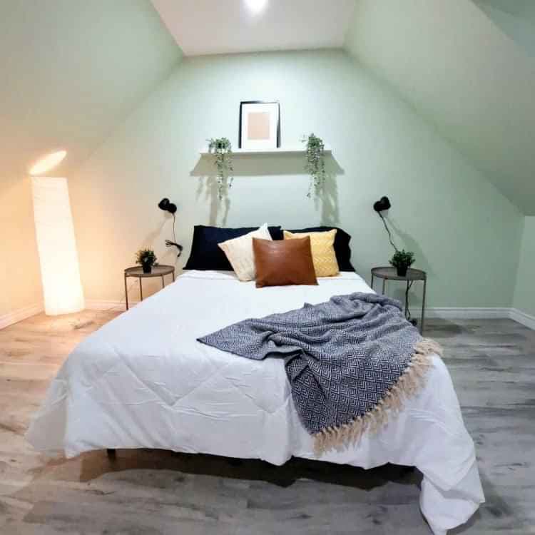 Goldfinch Room( 1 Bed 1 Bath ) - Image 3