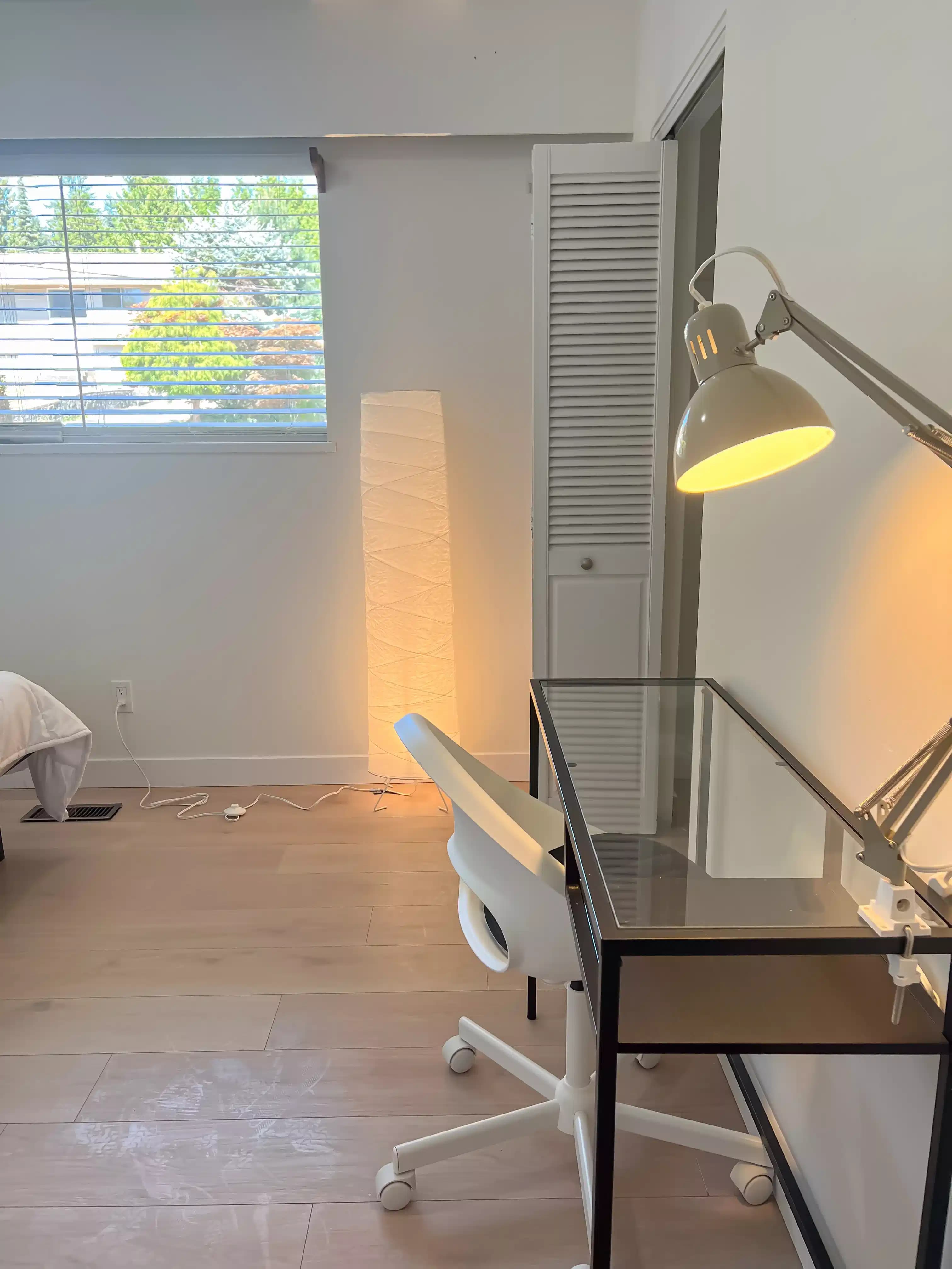 Tourmaline Room ( 4 Bed 1 Bath ) - Image 3