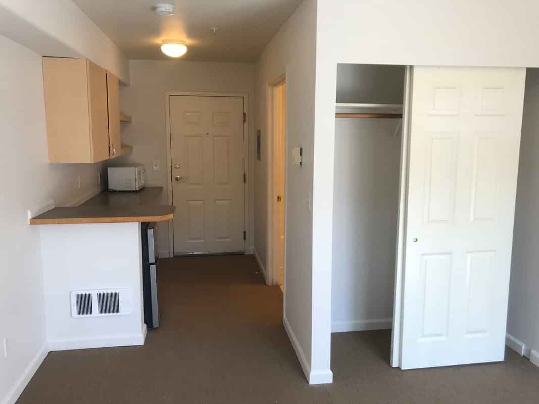 Mini Studio - Image 5