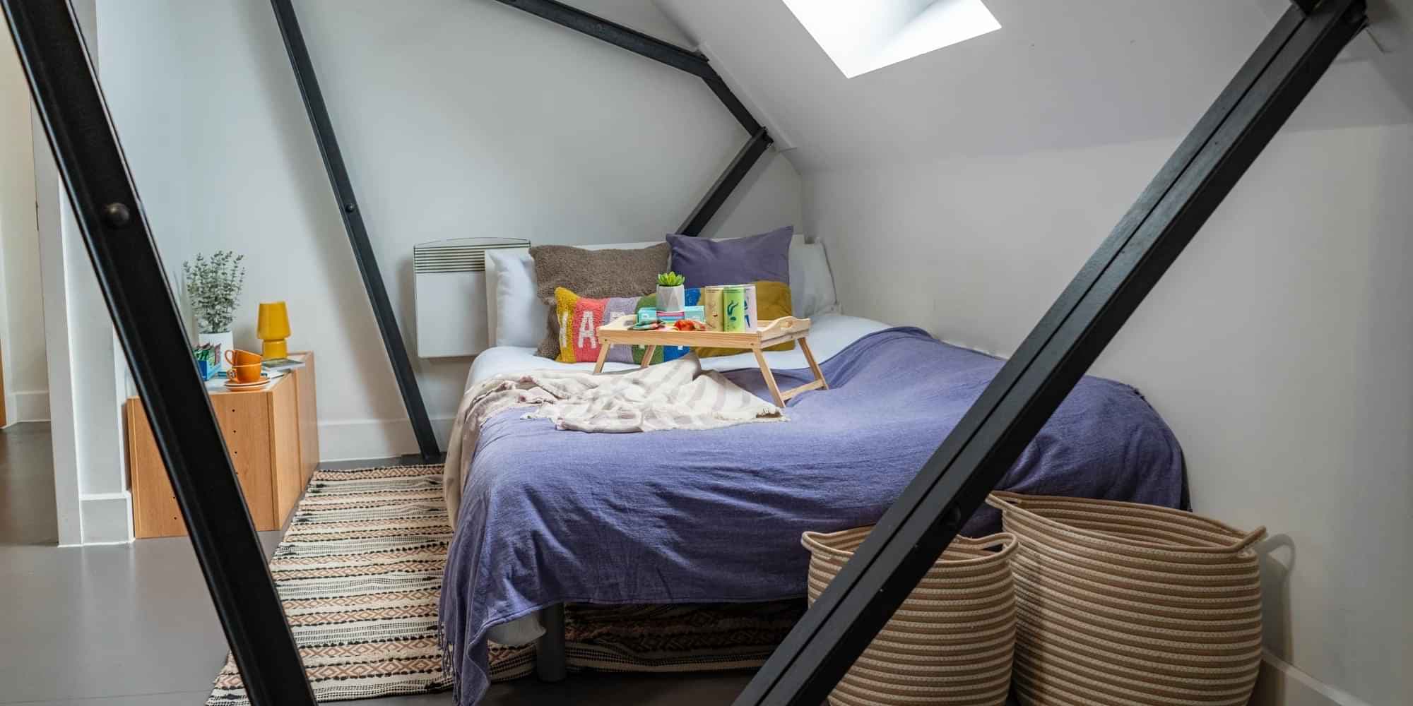 Silver Ensuite Mid - Image 5