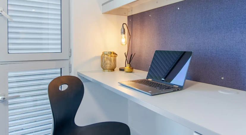 Canalview Ensuite - Image 3