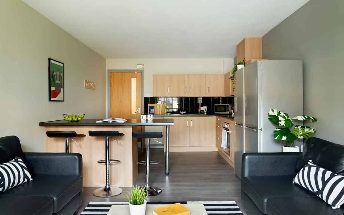 Classic En-suite - Image 3