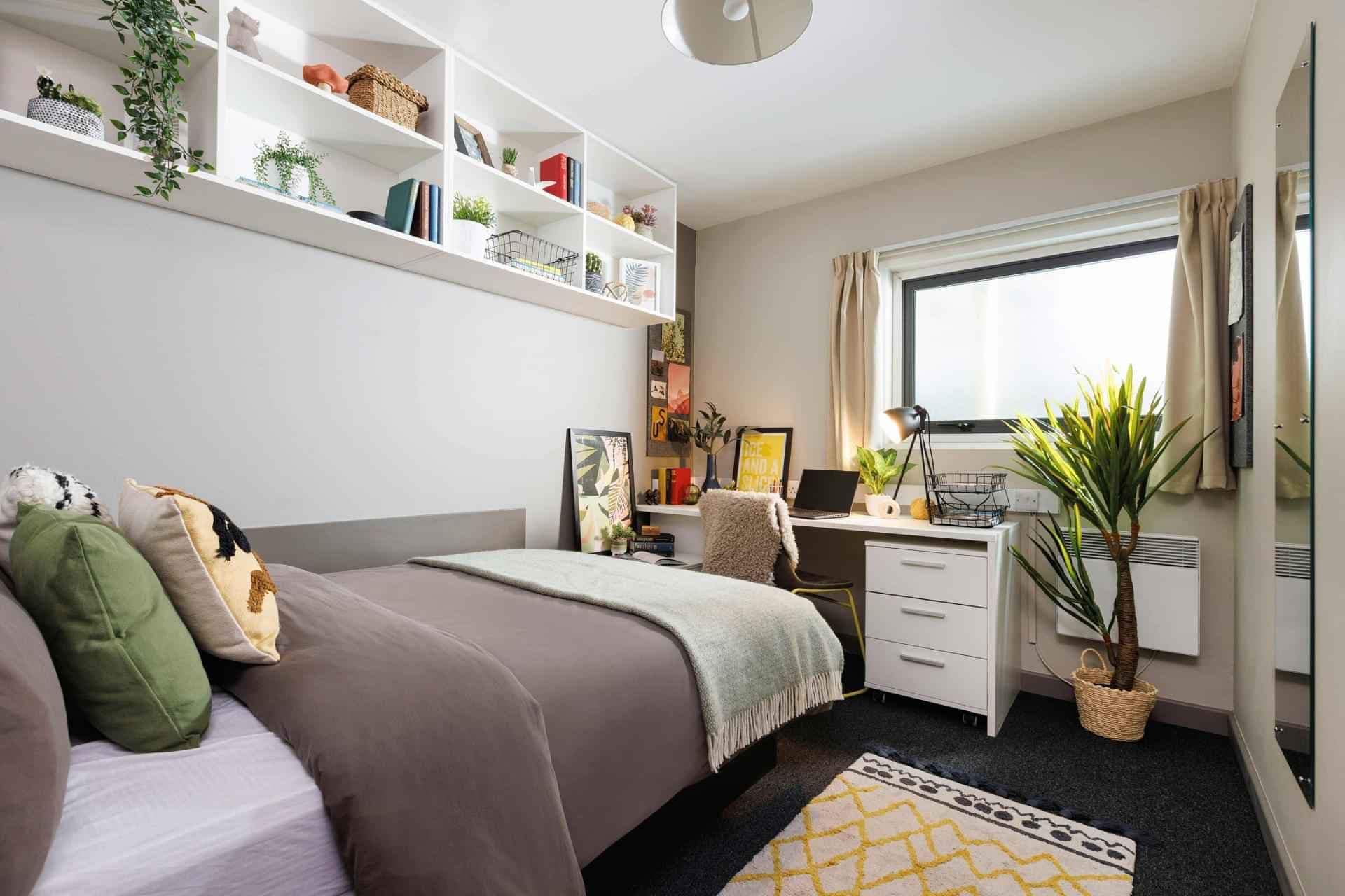 Premium Range 1 Ensuite - Image 1